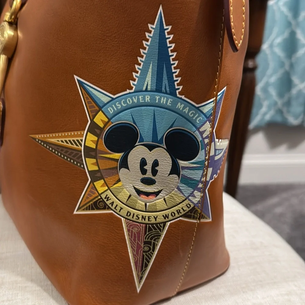 Dooney and Bourke Disney Passport Hobo Satchel - Rare find - Picture 4 of 11